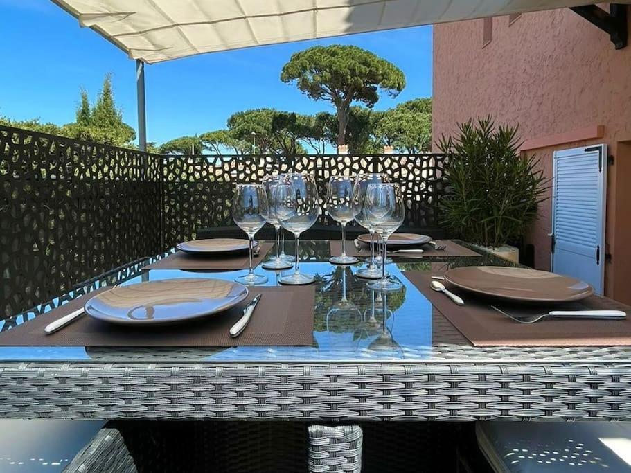 Studio Climatise, Terrasse, Parking Prive, 50M De La Plage Saint-Tropez Kültér fotó