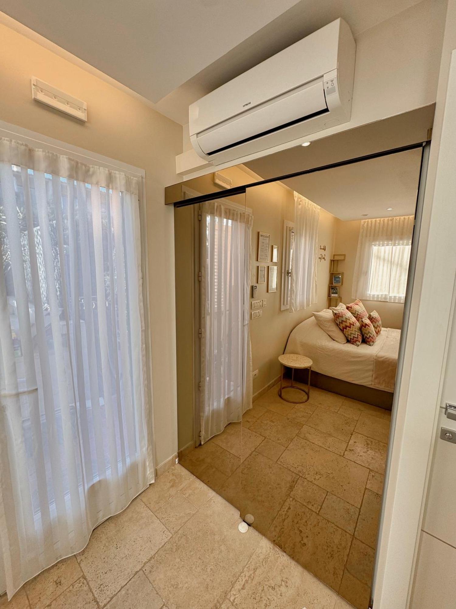 Studio Climatise, Terrasse, Parking Prive, 50M De La Plage Saint-Tropez Kültér fotó
