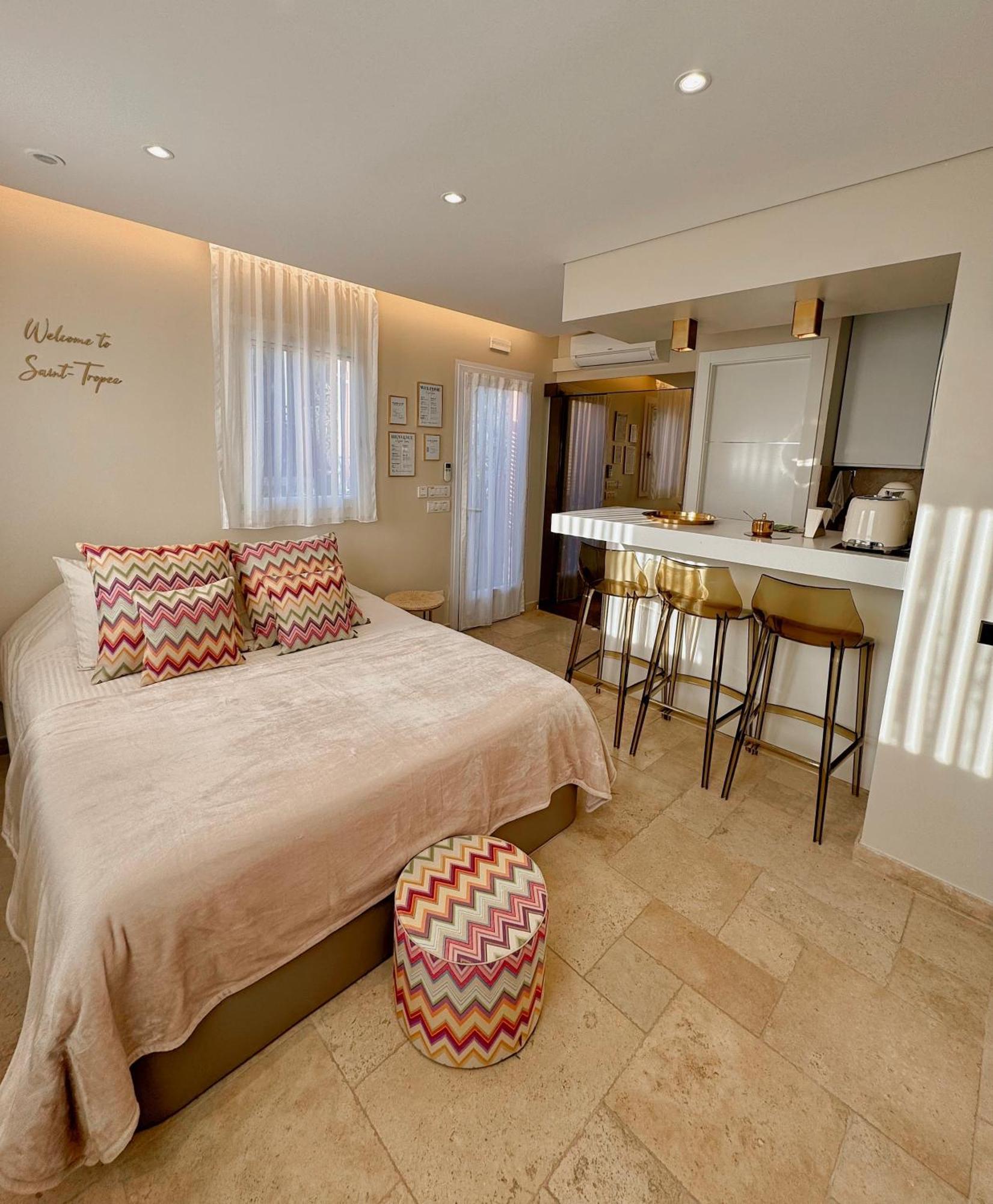 Studio Climatise, Terrasse, Parking Prive, 50M De La Plage Saint-Tropez Kültér fotó