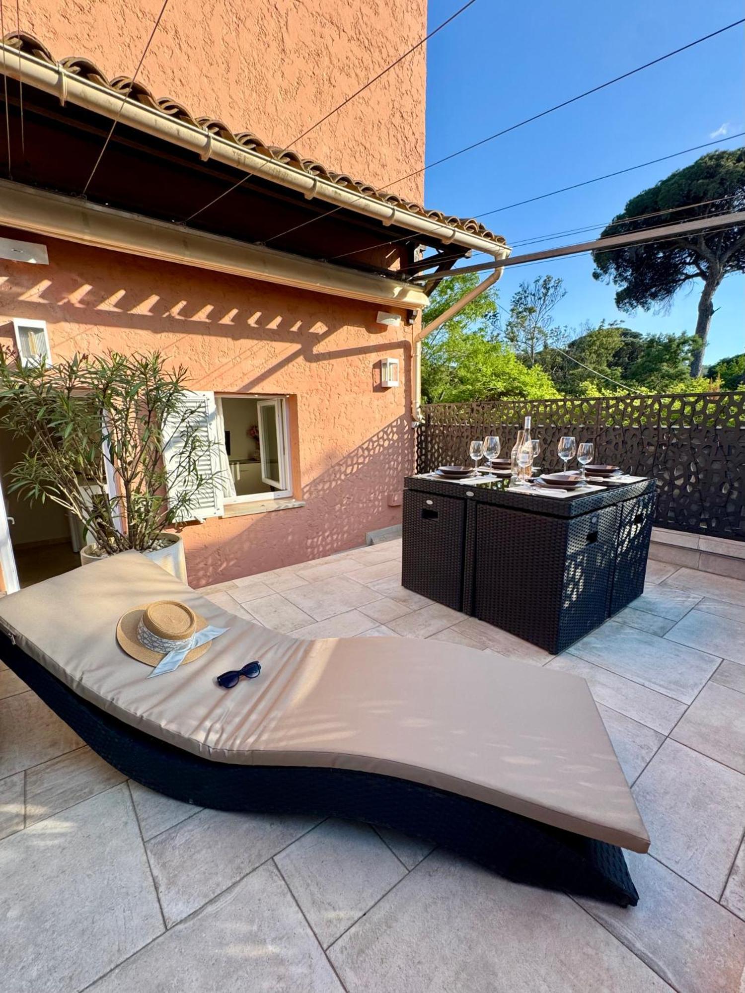 Studio Climatise, Terrasse, Parking Prive, 50M De La Plage Saint-Tropez Kültér fotó