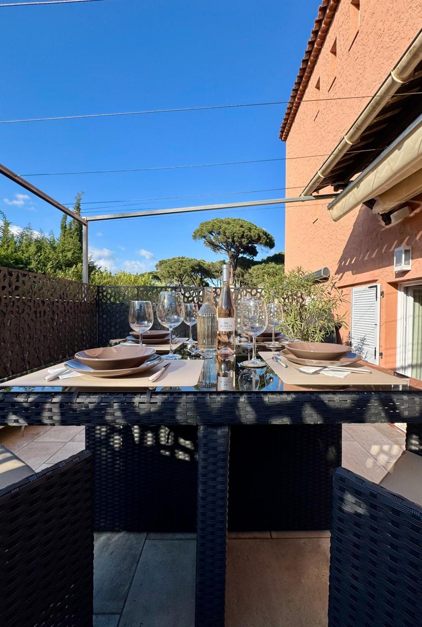 Studio Climatise, Terrasse, Parking Prive, 50M De La Plage Saint-Tropez Kültér fotó